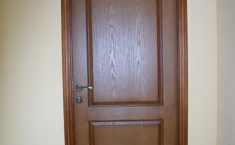 Дверь: двери как входные, так и межкомнатные