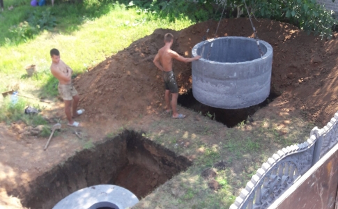 Сливную яму (септик), выкопать траншею частный дом (цена)
