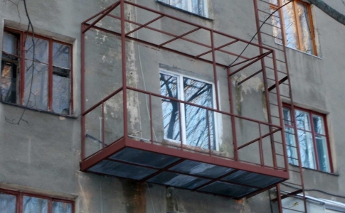 Ремонт балкона в хрущёвке с увеличением площади по парапету Кривой Рог (цена)