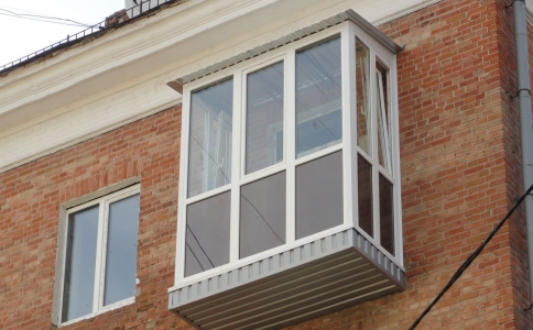 Ремонта балкона в хрущёвке под ключ с крышей Кривой Рог (цена)
